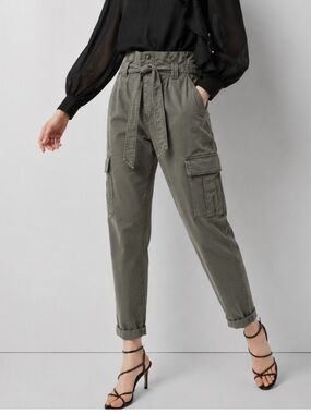 White House Black Market WHBM High Rise Tapered Ankle Cargo Pants Olive Size 2